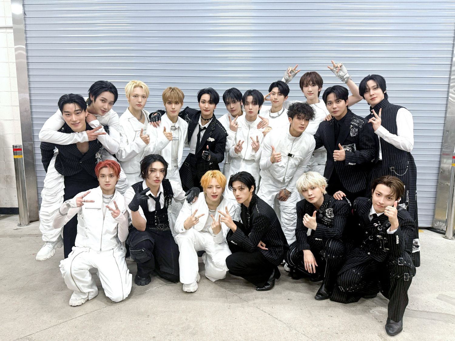 에이티즈의 비하인드 컷