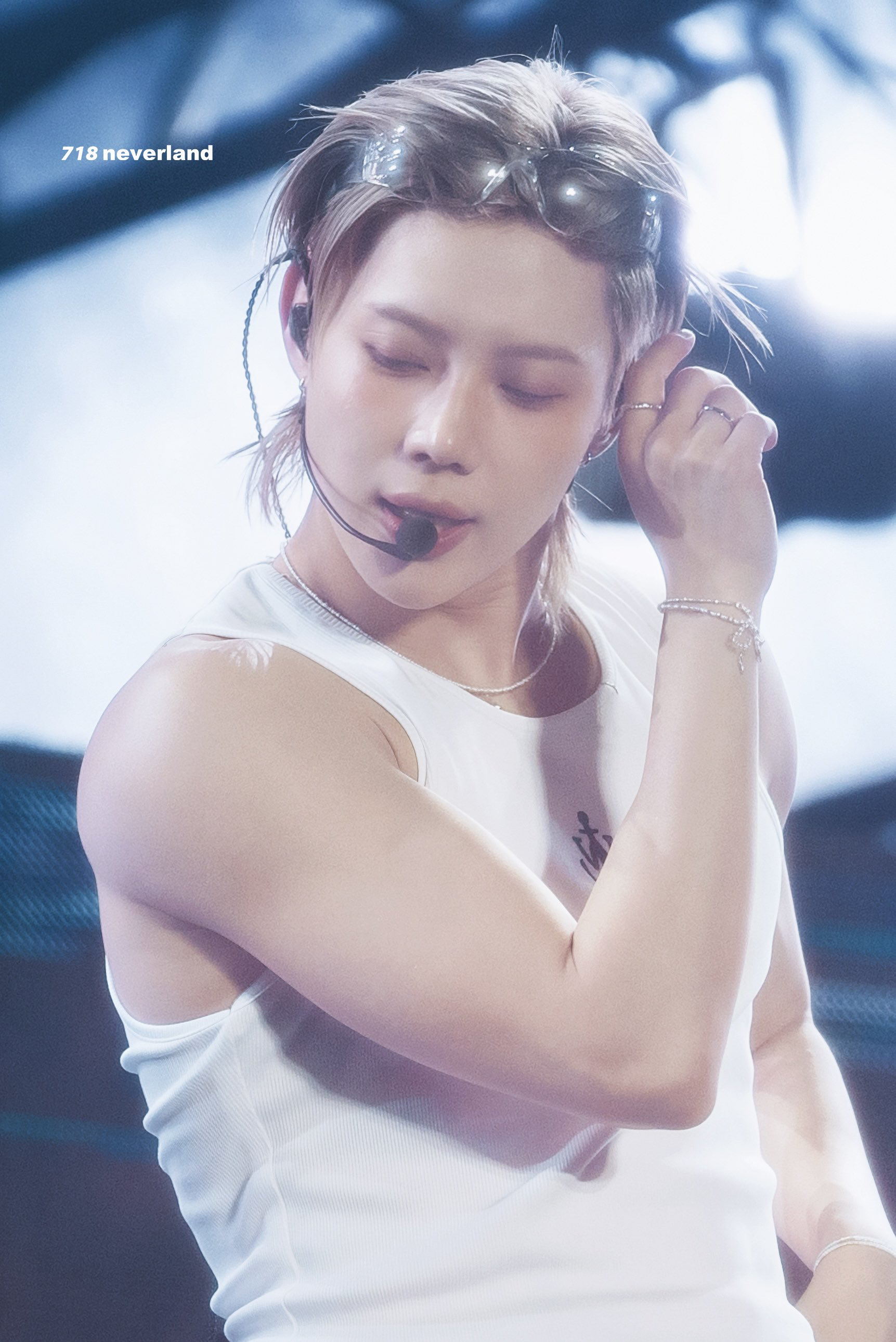 A moment captured by Taemin (SHINee)'s fan