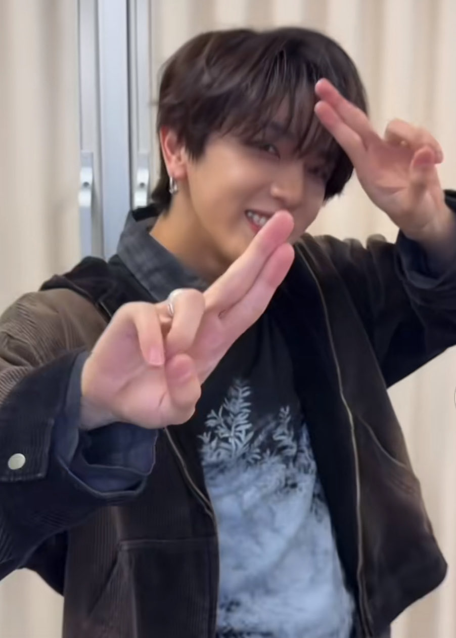 A moment captured by Takatsuka Hiromu (INI)'s fan