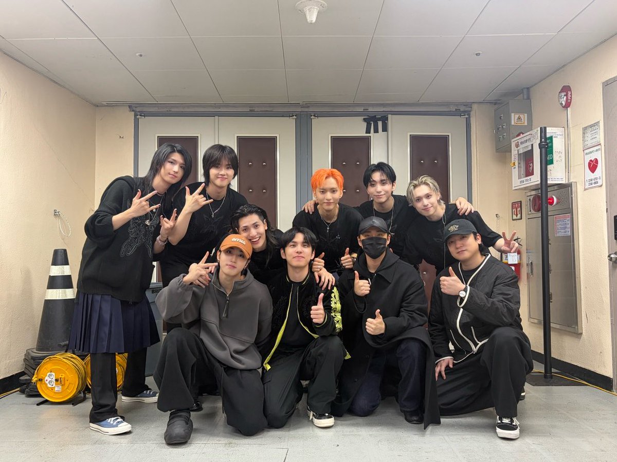 A moment captured by Xdinary Heroes's fan