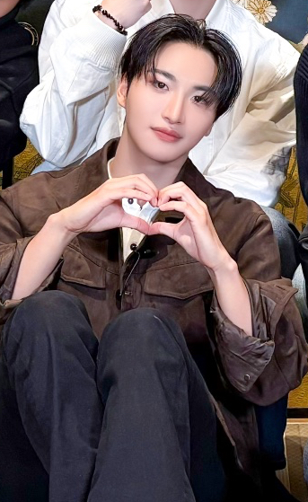 星和 (ATEEZ)的最新活动照片