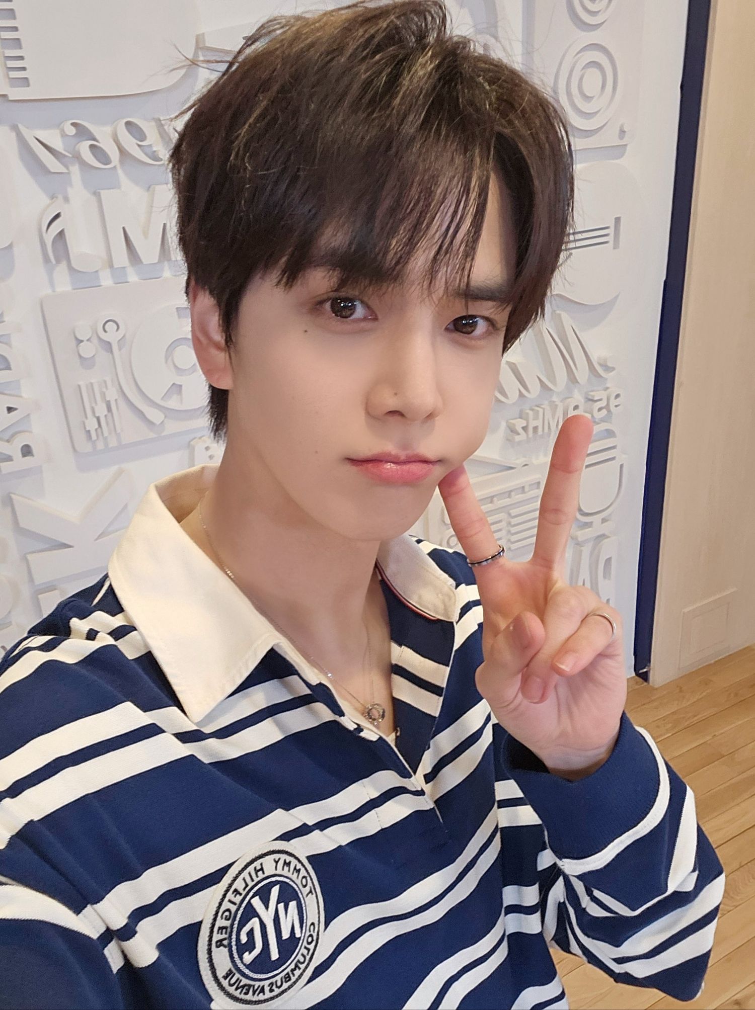 Latest photo of Younghoon (THE BOYZ)