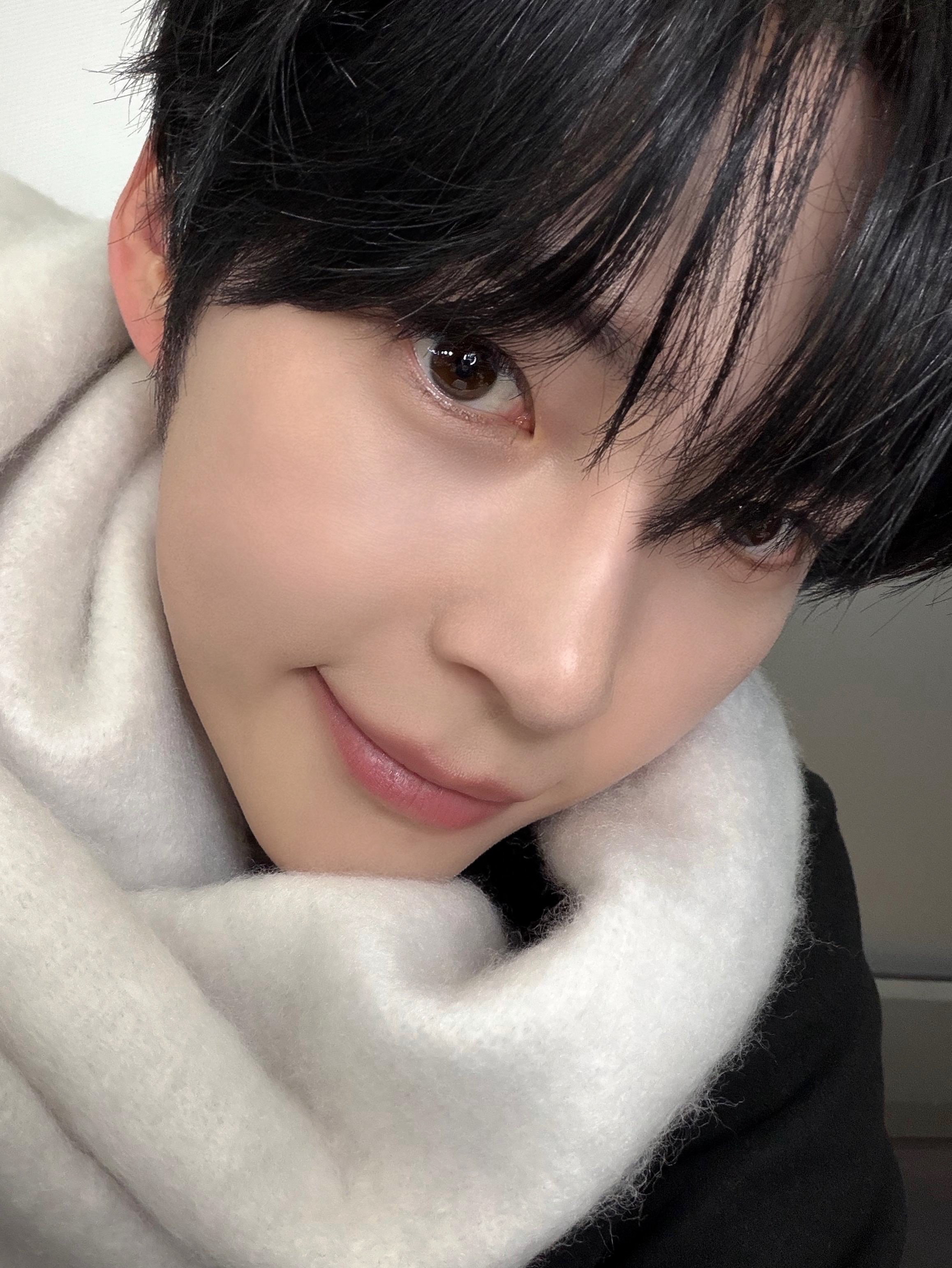 成韩彬 (ZEROBASEONE)粉丝拍下的瞬间