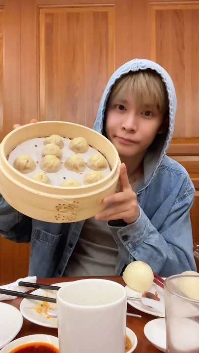 Recent activity shot of Eunseok (RIIZE)