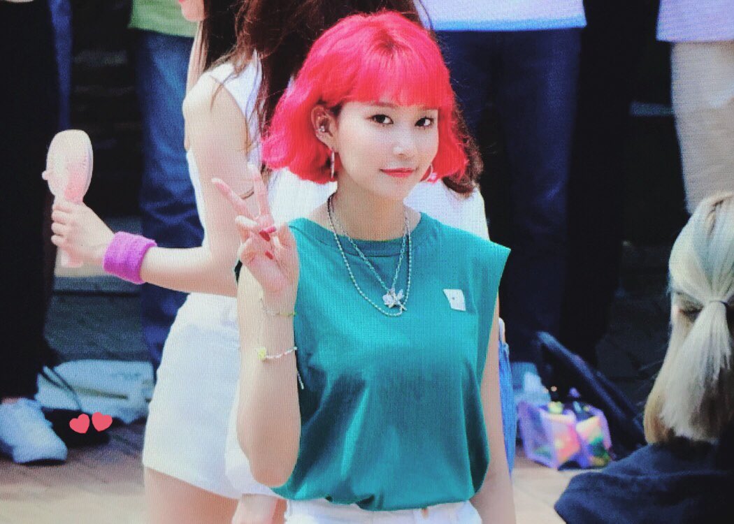 Latest photo of MOMOLAND