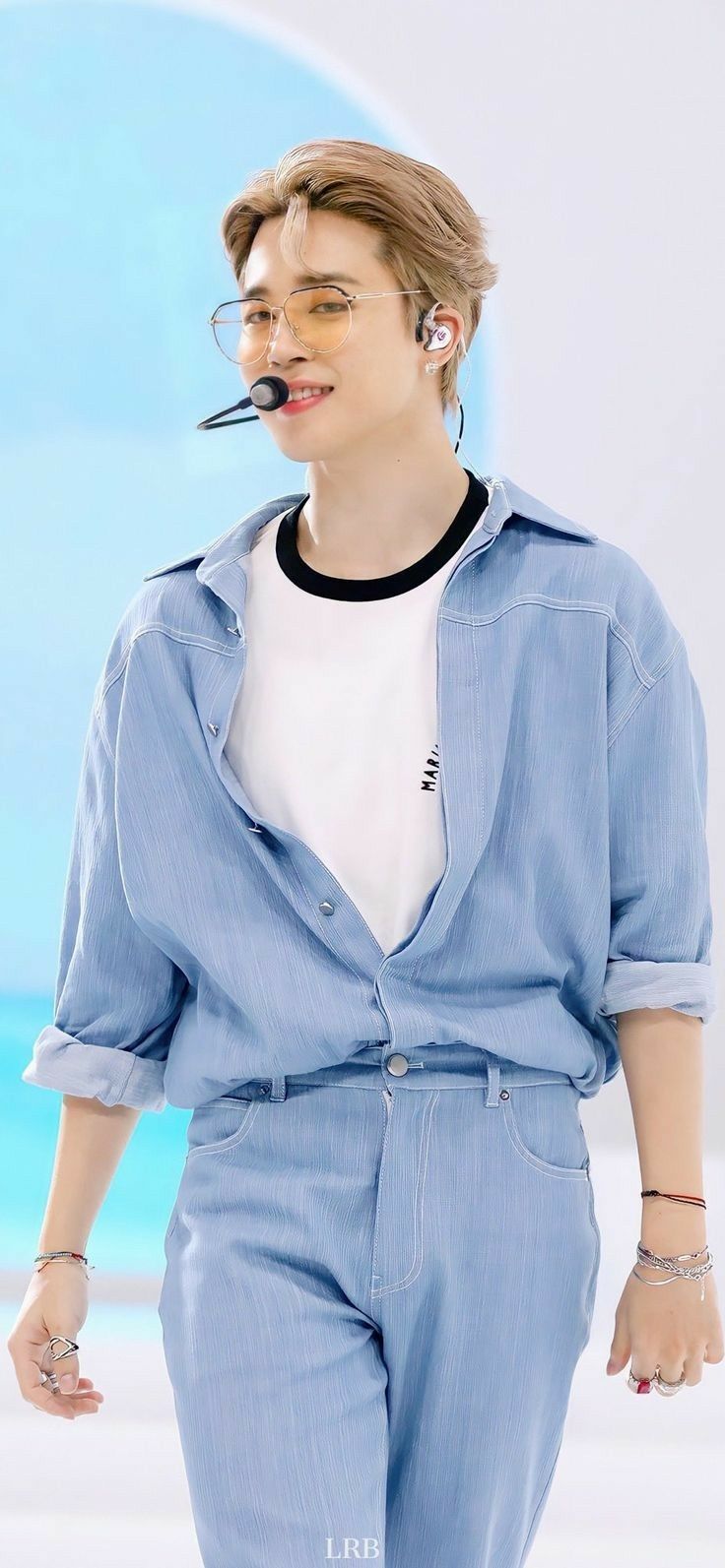 Fandom-recommended wallpaper image of Jimin (BTS)