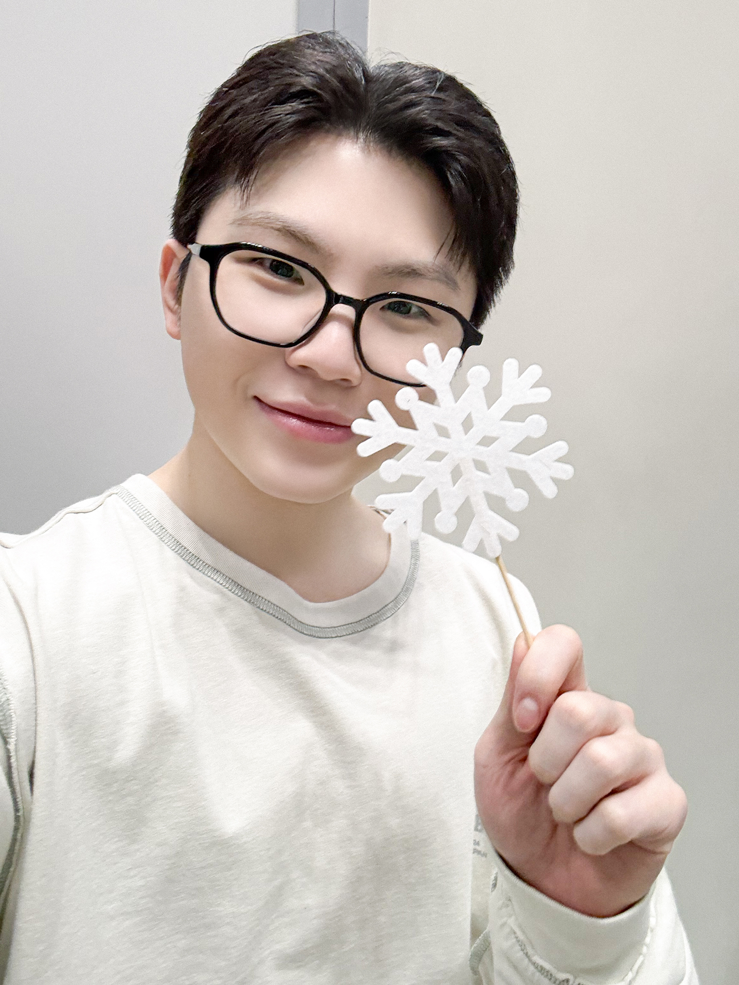 Recent activity shot of Woozi (SEVENTEEN)