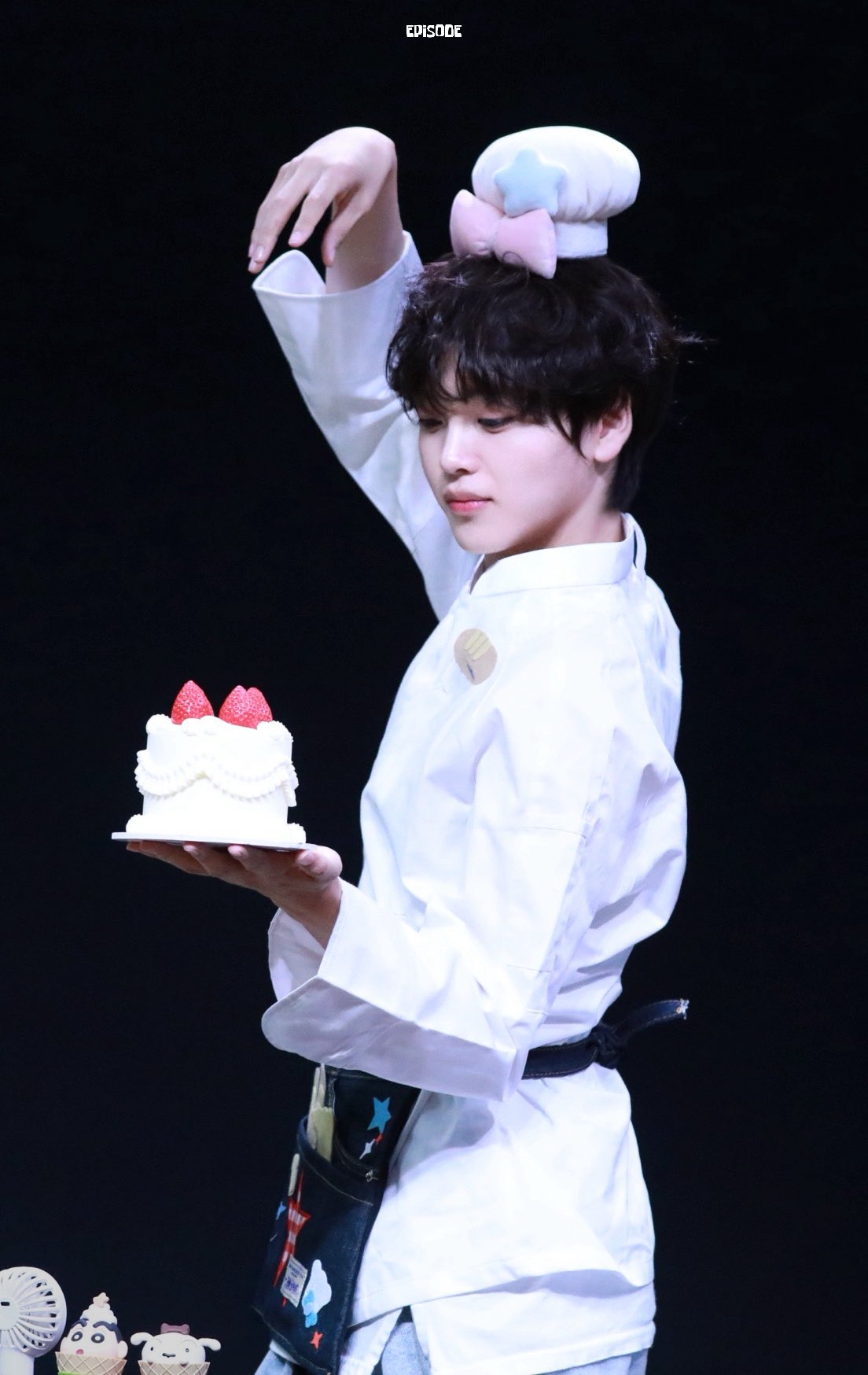 Latest photo of Hyeongjun (CRAVITY)