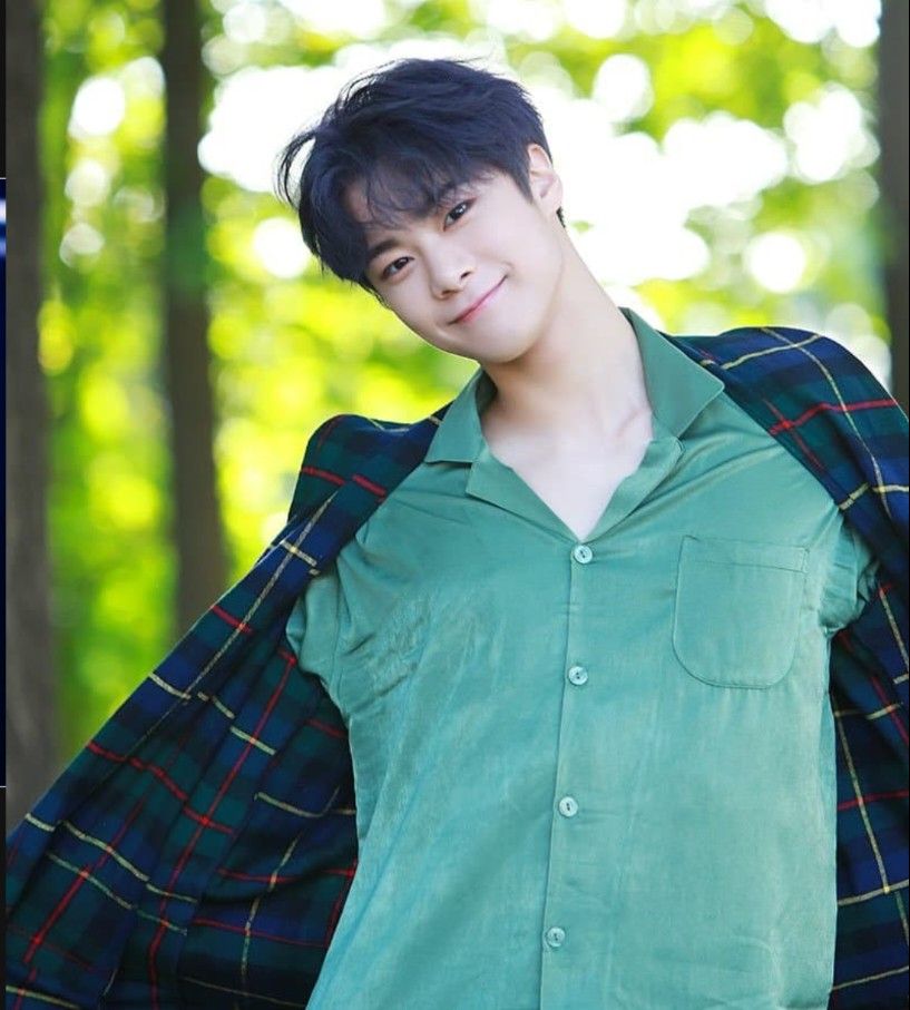 Behind-the-scenes cut of Moonbin (ASTRO)