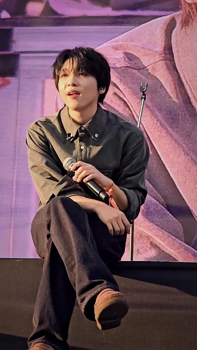 Fandom-recommended wallpaper image of Jeong Sewoon