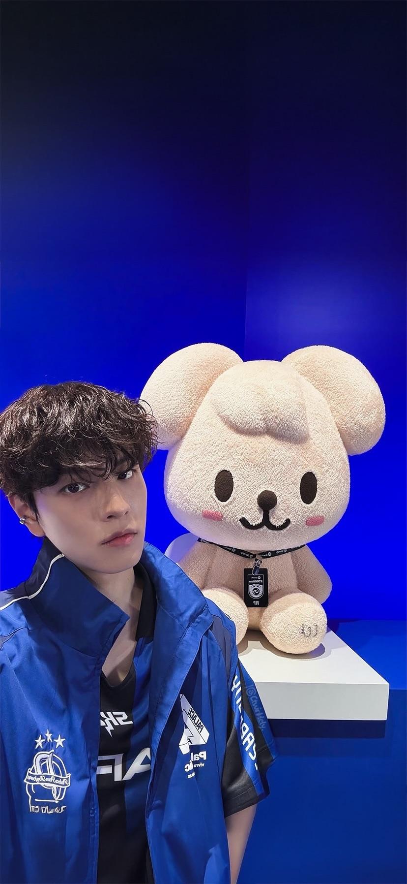 Recent activity shot of Seungmin (Stray Kids)