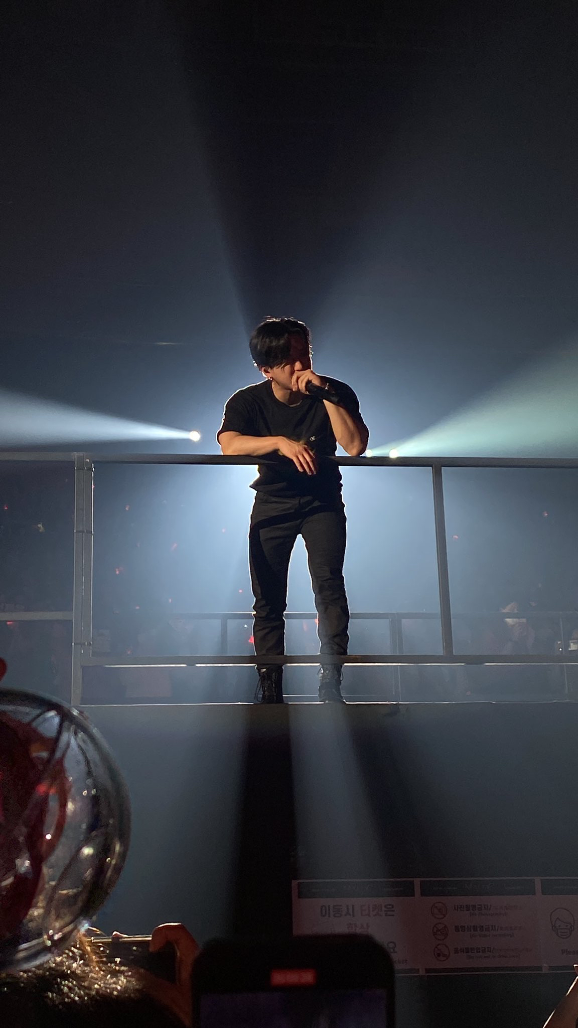 Behind-the-scenes cut of Changbin (Stray Kids)