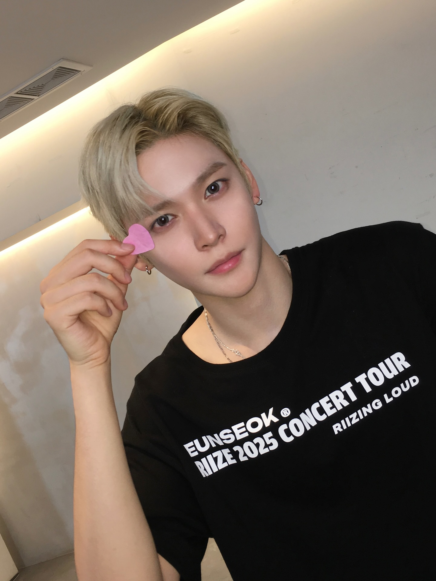 A moment captured by Eunseok (RIIZE)'s fan