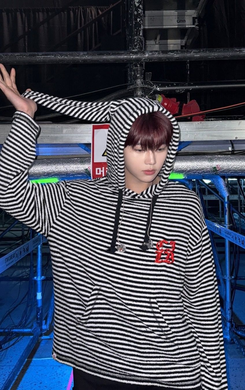 Recent activity shot of Park Gunwook (ZEROBASEONE)