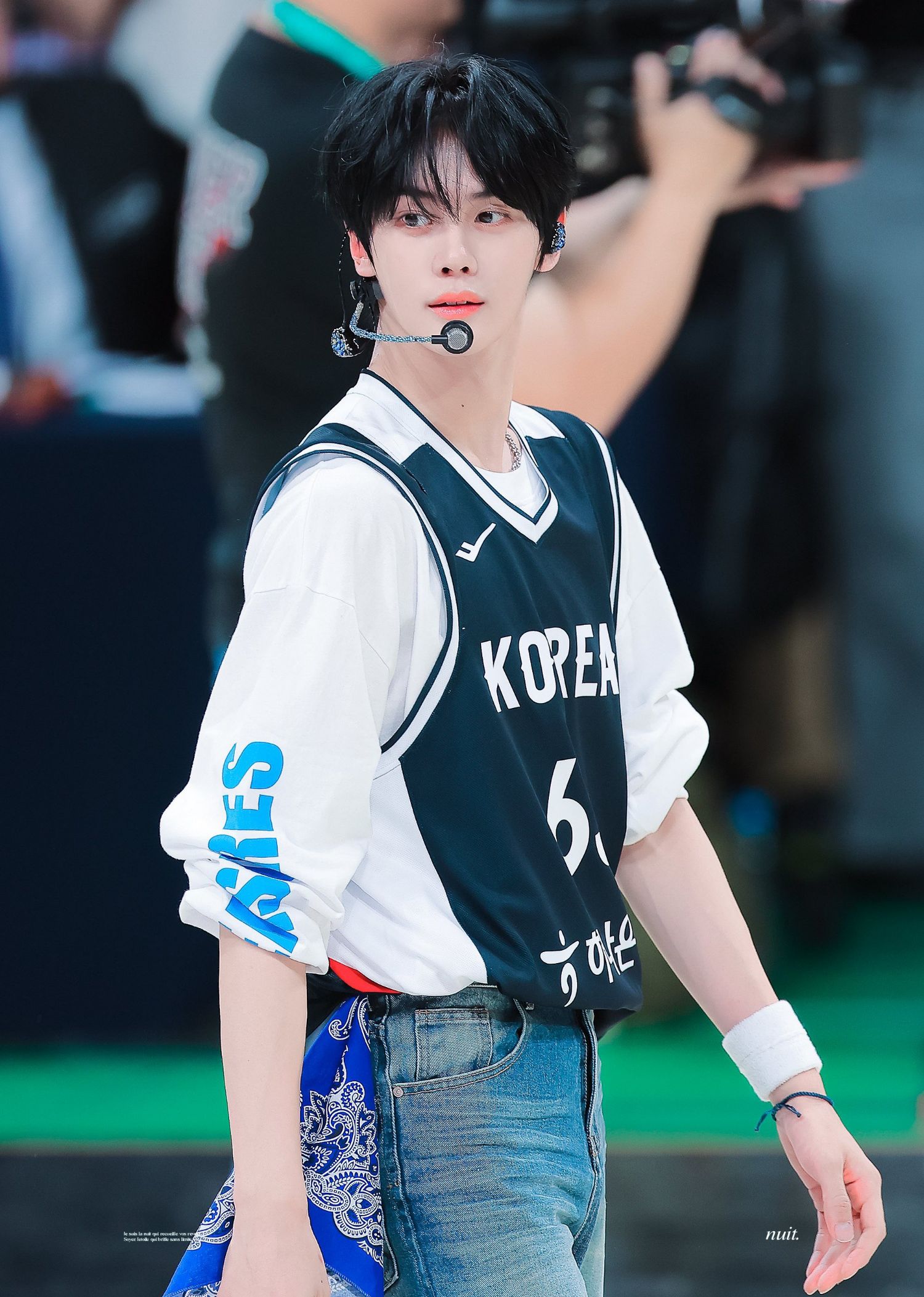 Recent activity shot of Kim Gyuvin (ZEROBASEONE)