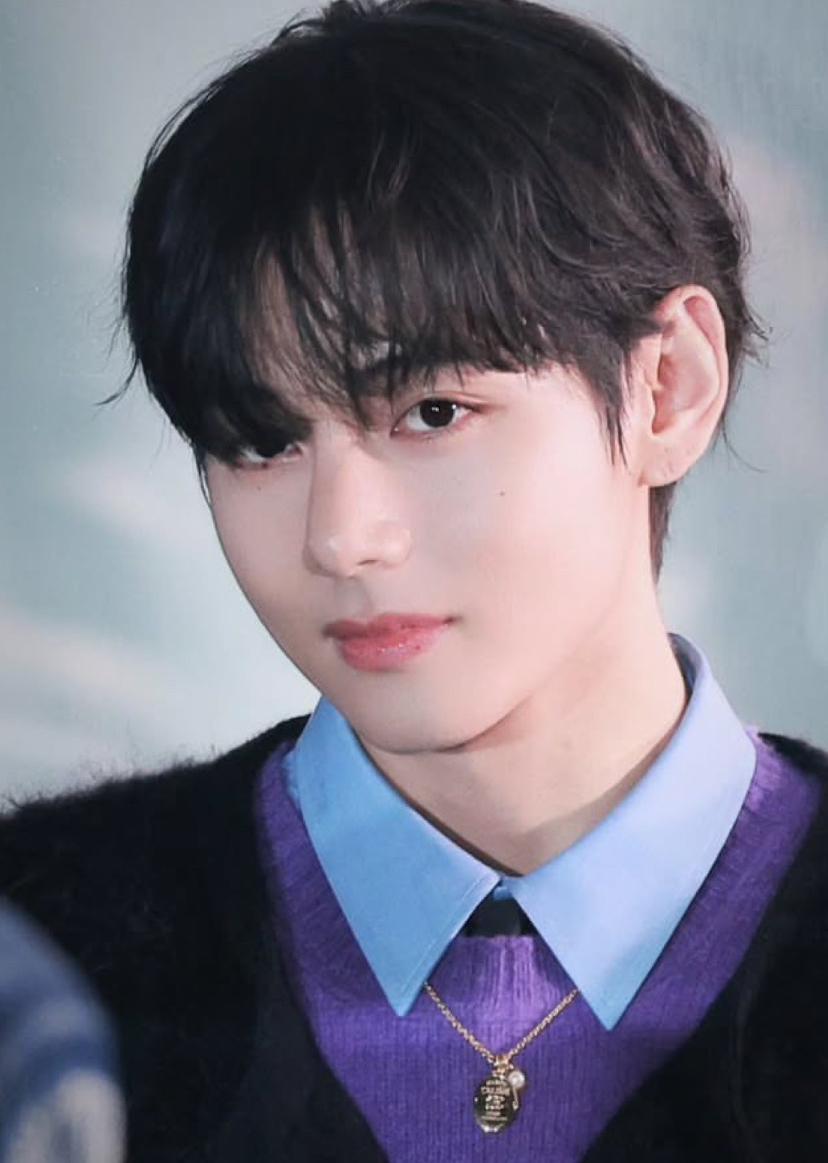 Latest photo of V (BTS)