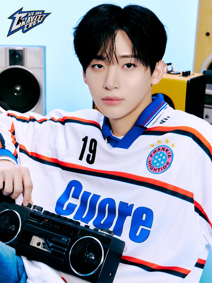 Behind-the-scenes cut of CRAVITY