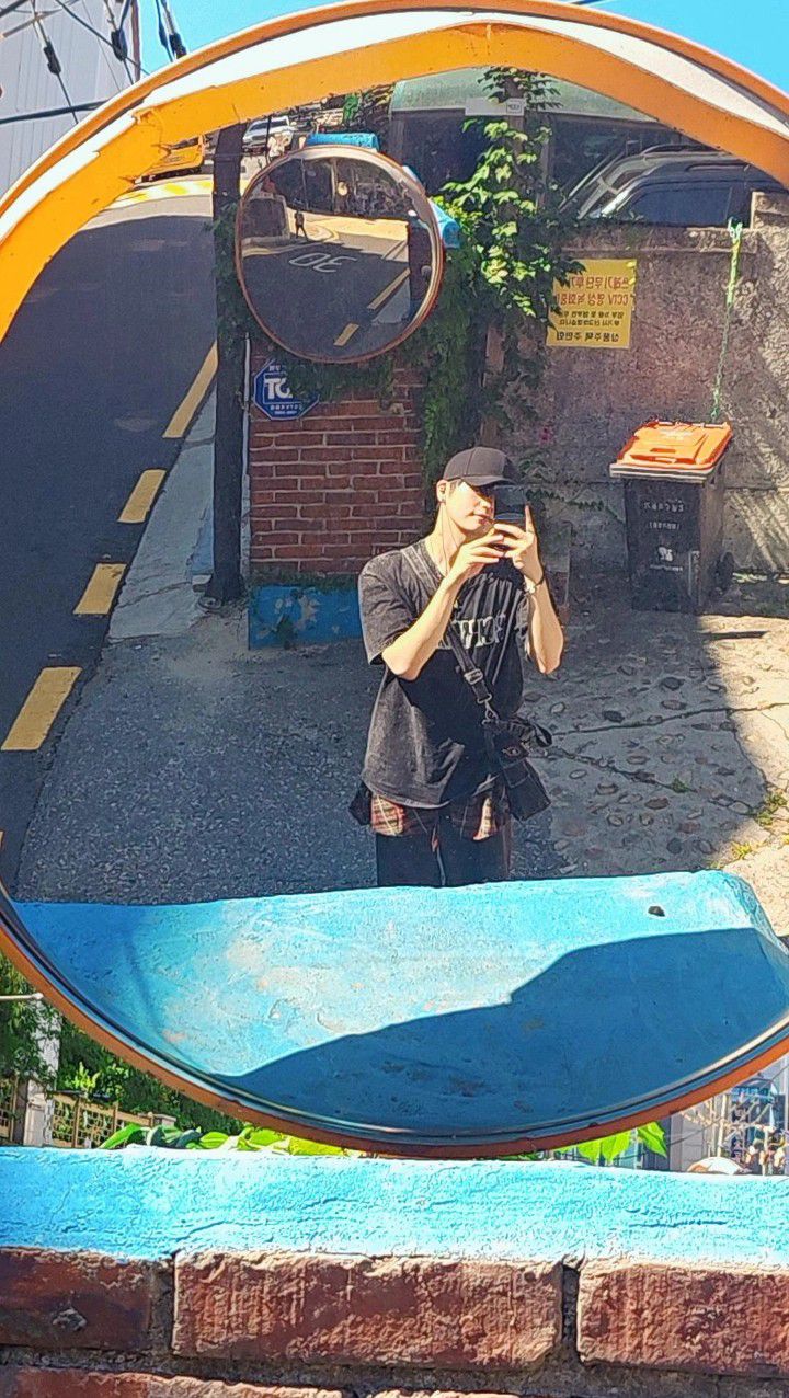 Recent activity shot of Hong Sungmin (FANTASY BOYS)