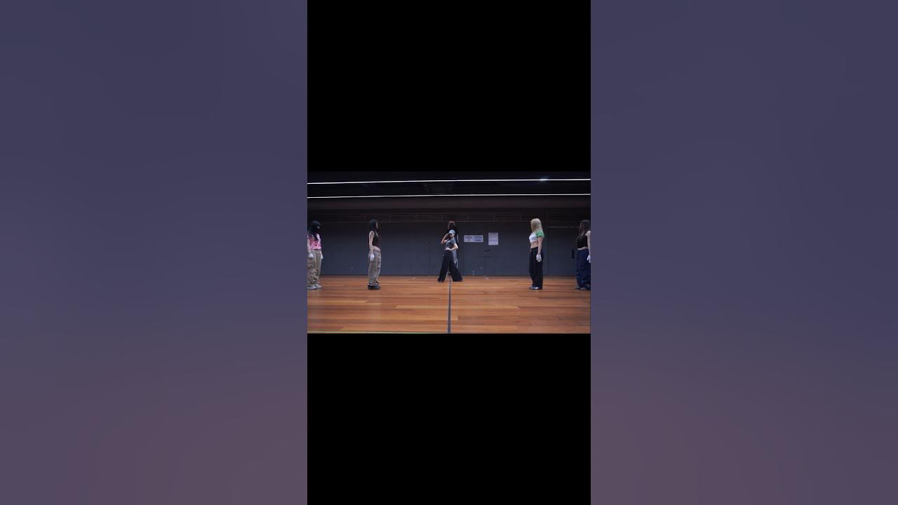 A moment captured by An Yujin (IVE)'s fan