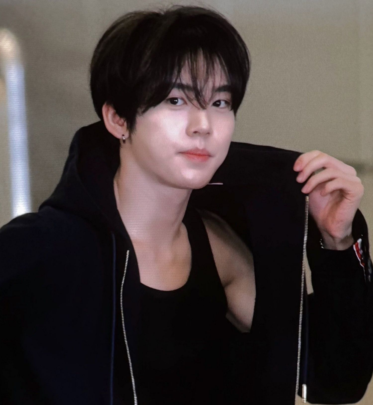 Latest photo of Han Yujin (ZEROBASEONE)