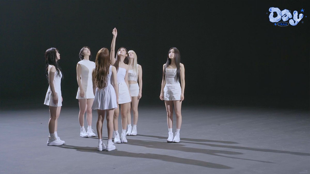 Latest photo of NMIXX