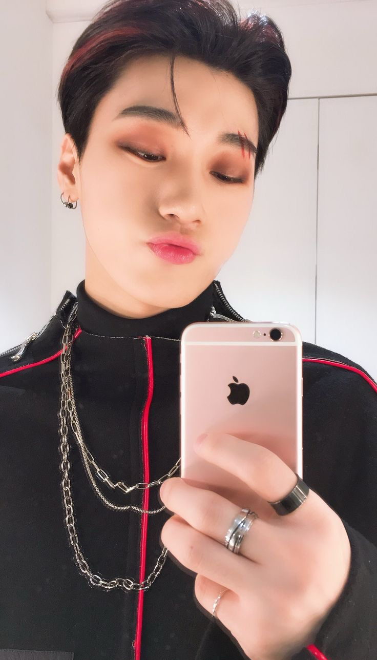 A heartfelt wallpaper shared by San (ATEEZ)'s fans