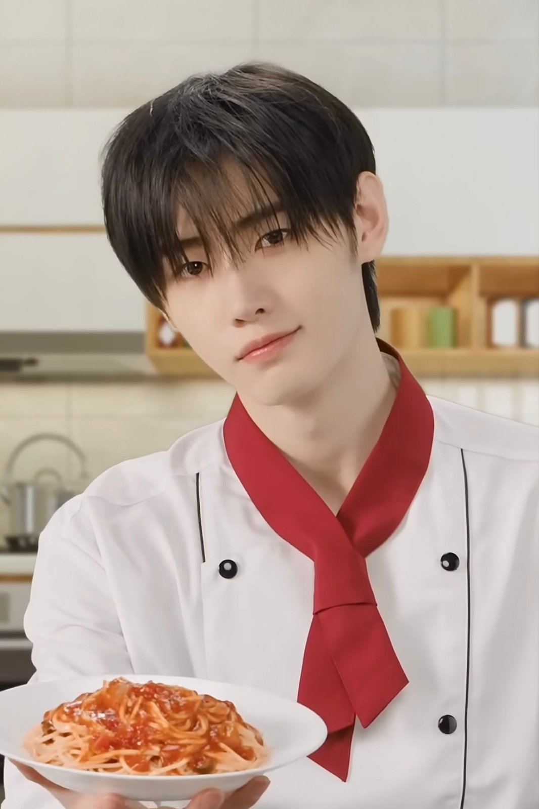 Behind-the-scenes cut of Sunghoon (ENHYPEN)