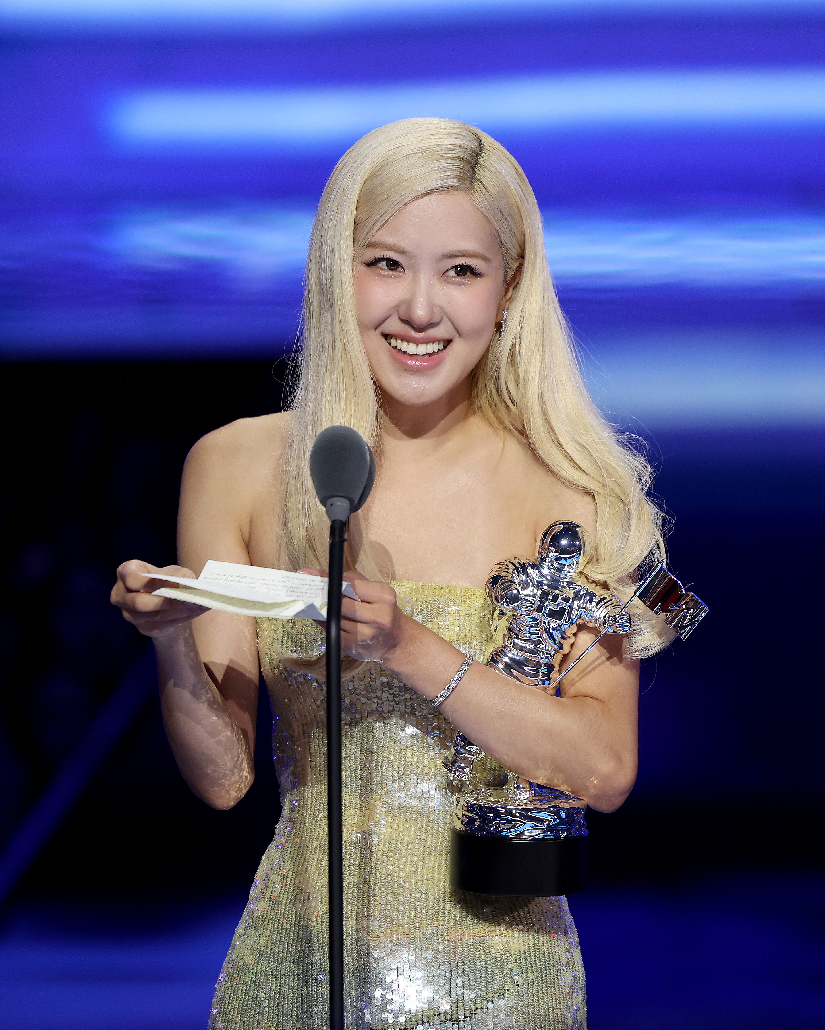 Momen yang diabadikan oleh penggemar ROSÉ (BLACKPINK)