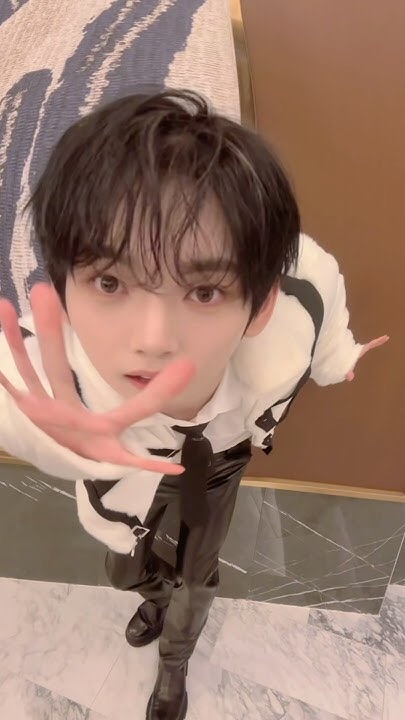 Latest photo of Han Yujin (ZEROBASEONE)