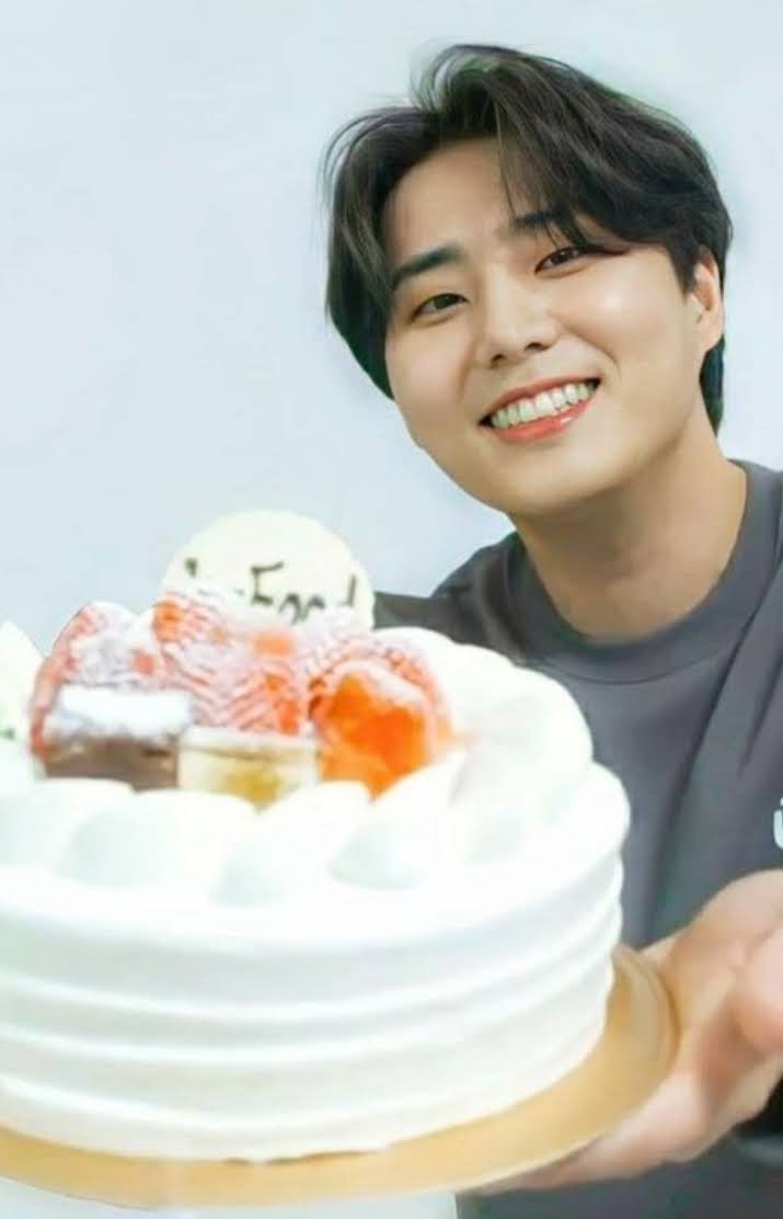 Popular K-POP post loved by fans