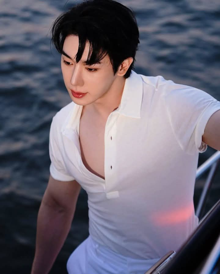 Behind-the-scenes cut of Wonho