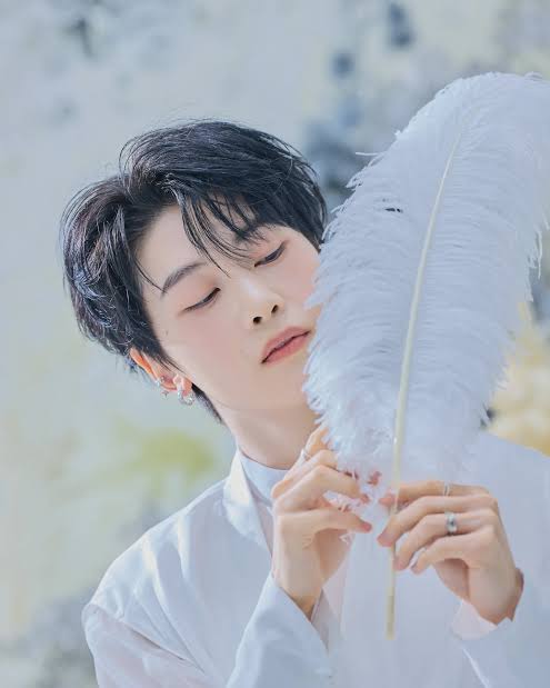 Latest photo of Seok Matthew (ZEROBASEONE)