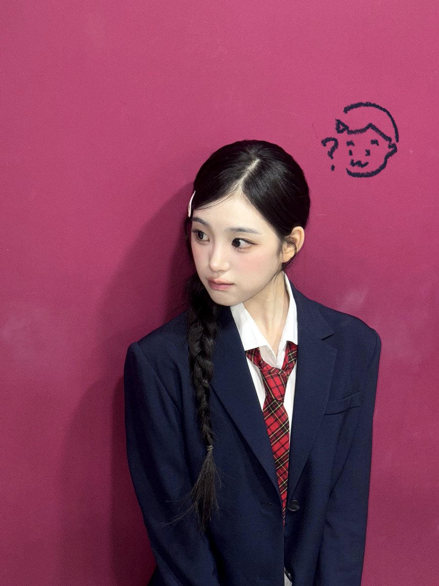 Latest photo of tripleS