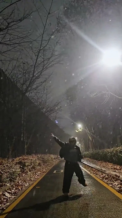 A moment captured by n.SSign's fan