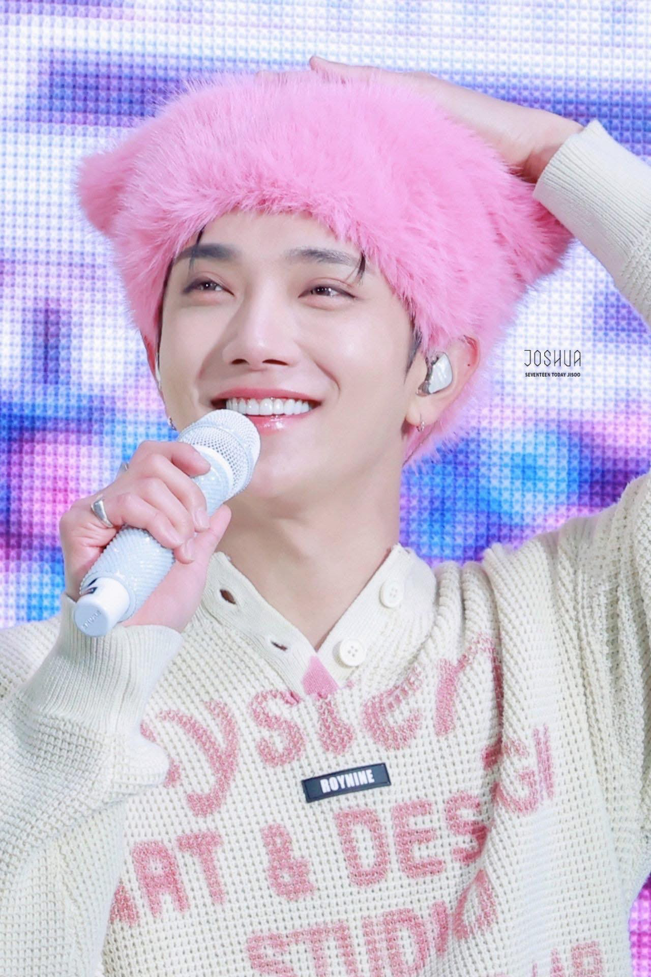 Recent activity shot of Joshua (SEVENTEEN)