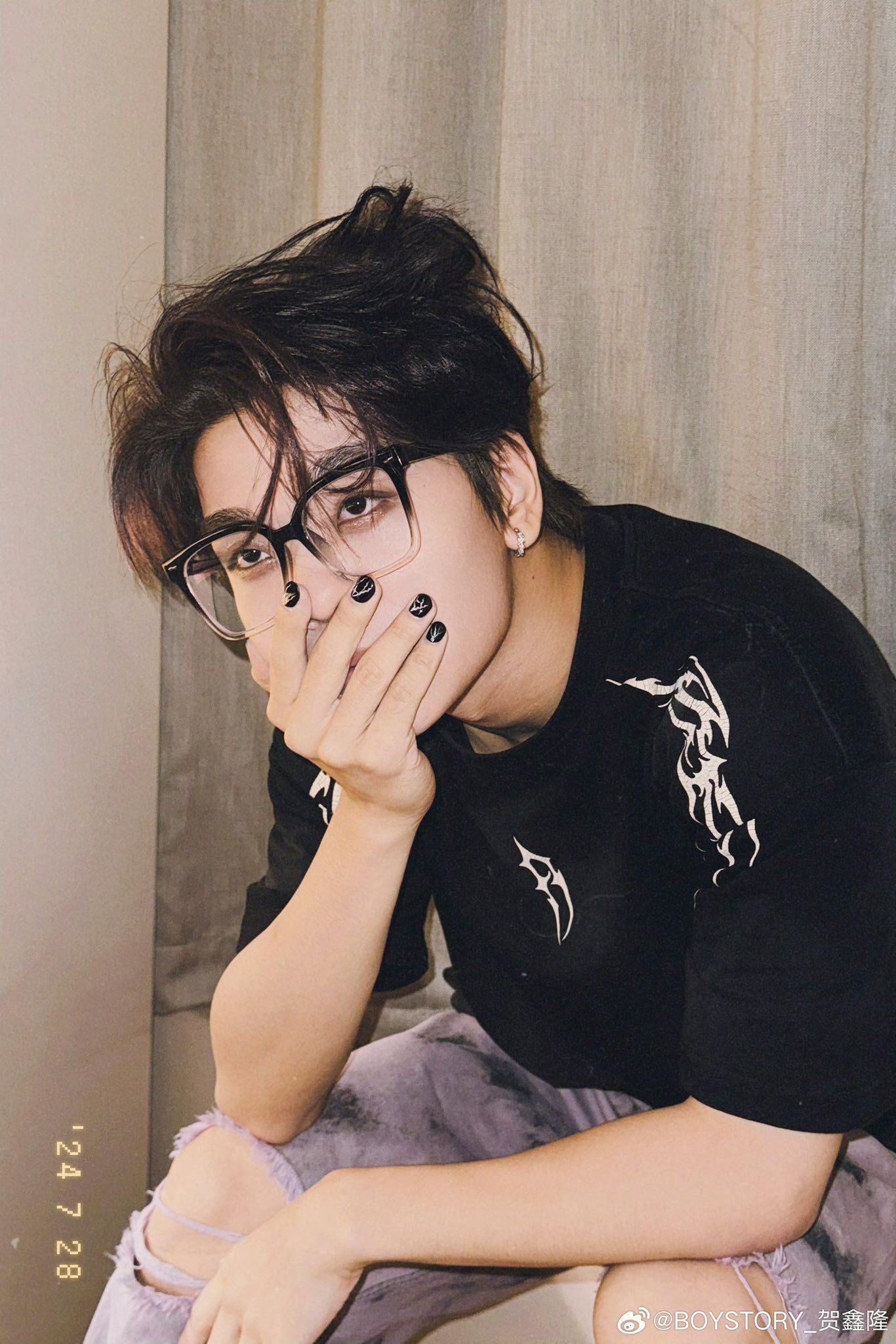 Behind-the-scenes cut of He Xinlong (ALPHA DRIVE ONE)