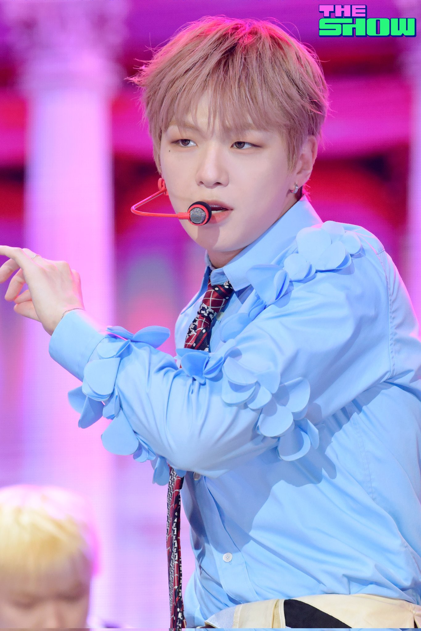 Today's hottest K-pop community feed