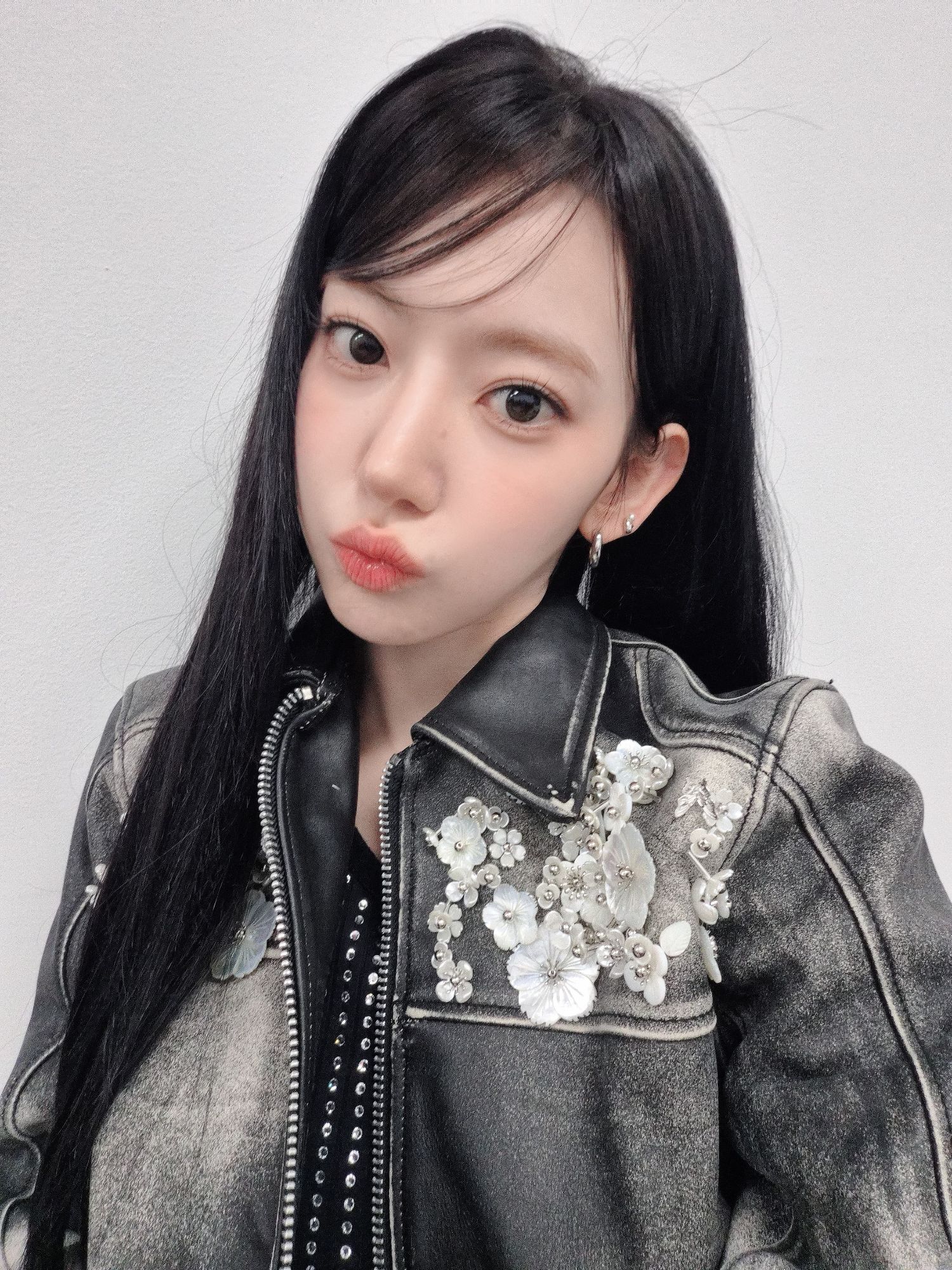 サクラ (LE SSERAFIM)の最新写真