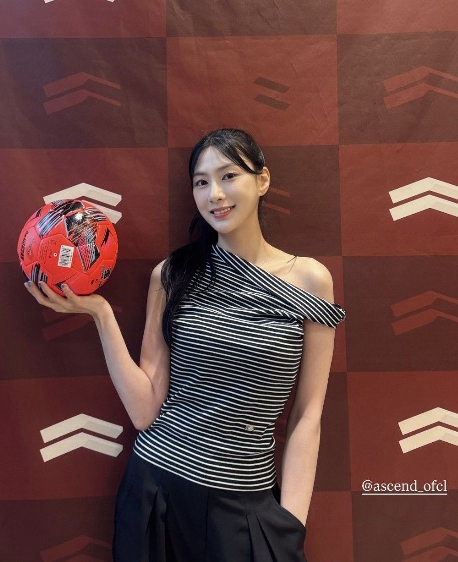 Latest photo of Oh Hayoung (Apink)