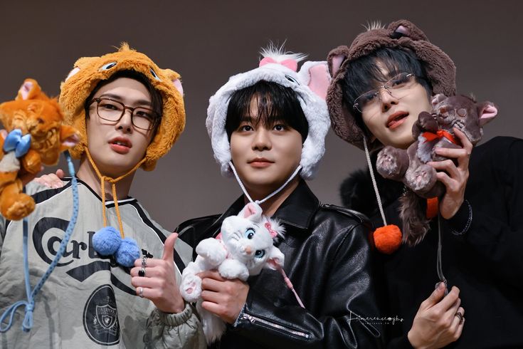 에이티즈의 비하인드 컷