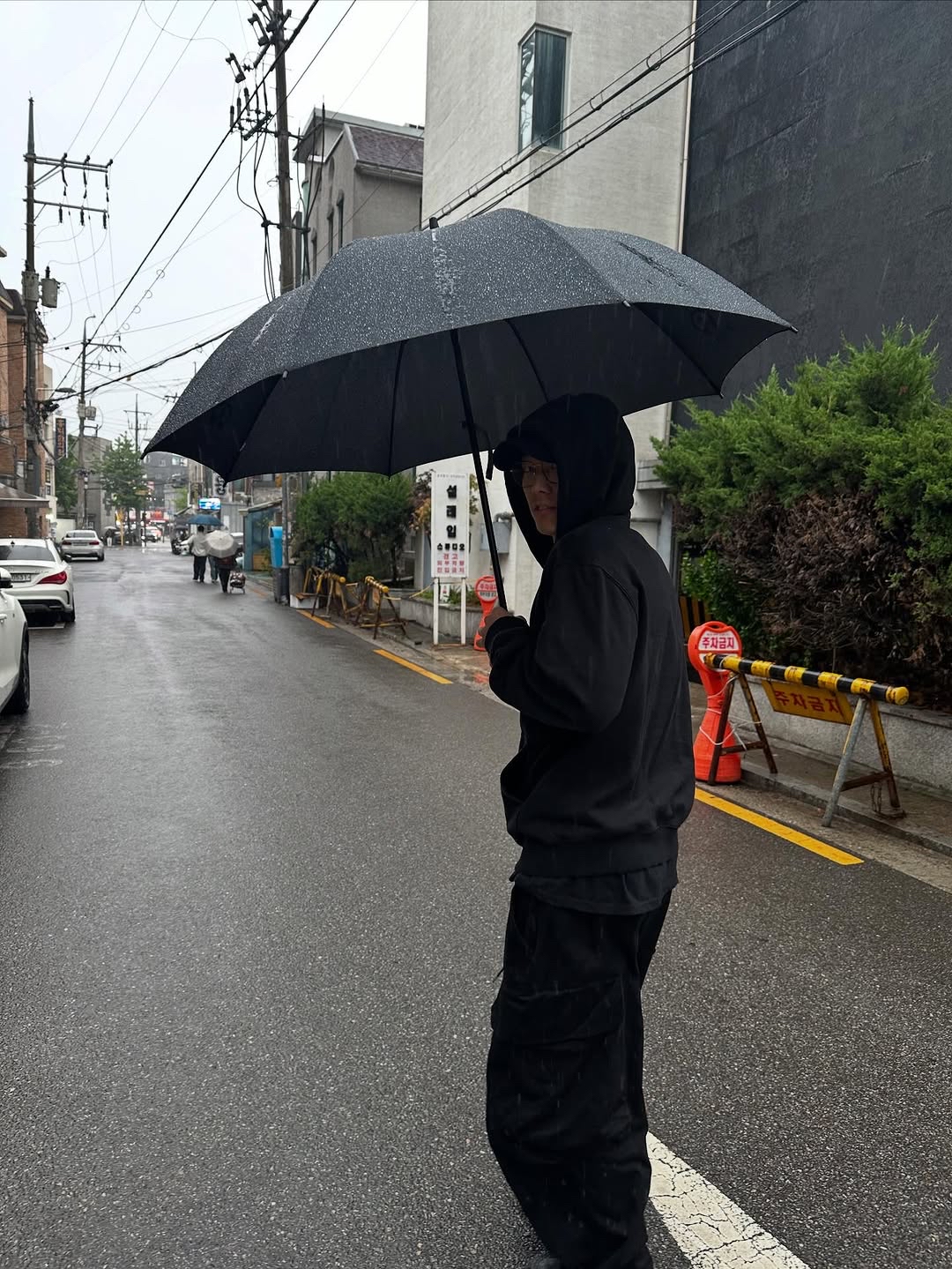 Behind-the-scenes cut of BOBBY (iKON)