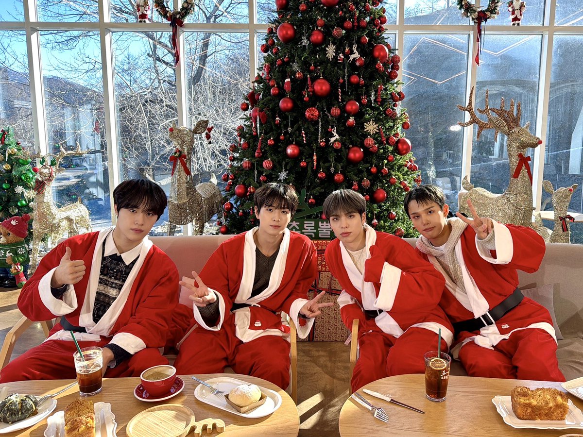 A moment captured by CIX's fan