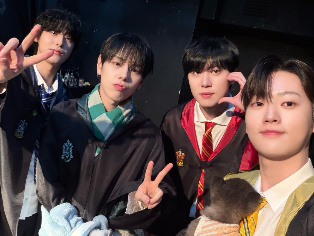 위아이의 비하인드 컷