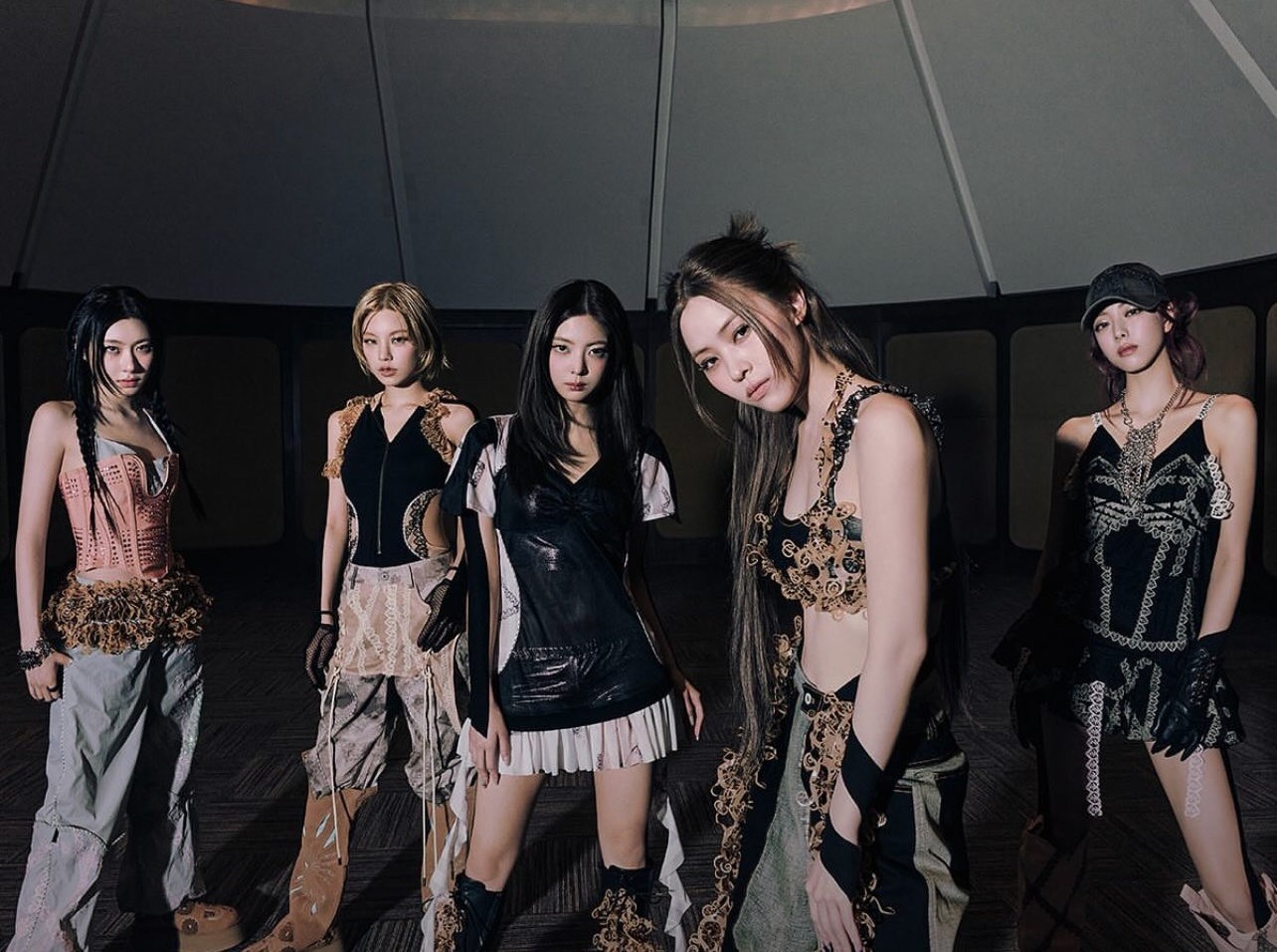 ITZY의 비하인드 컷