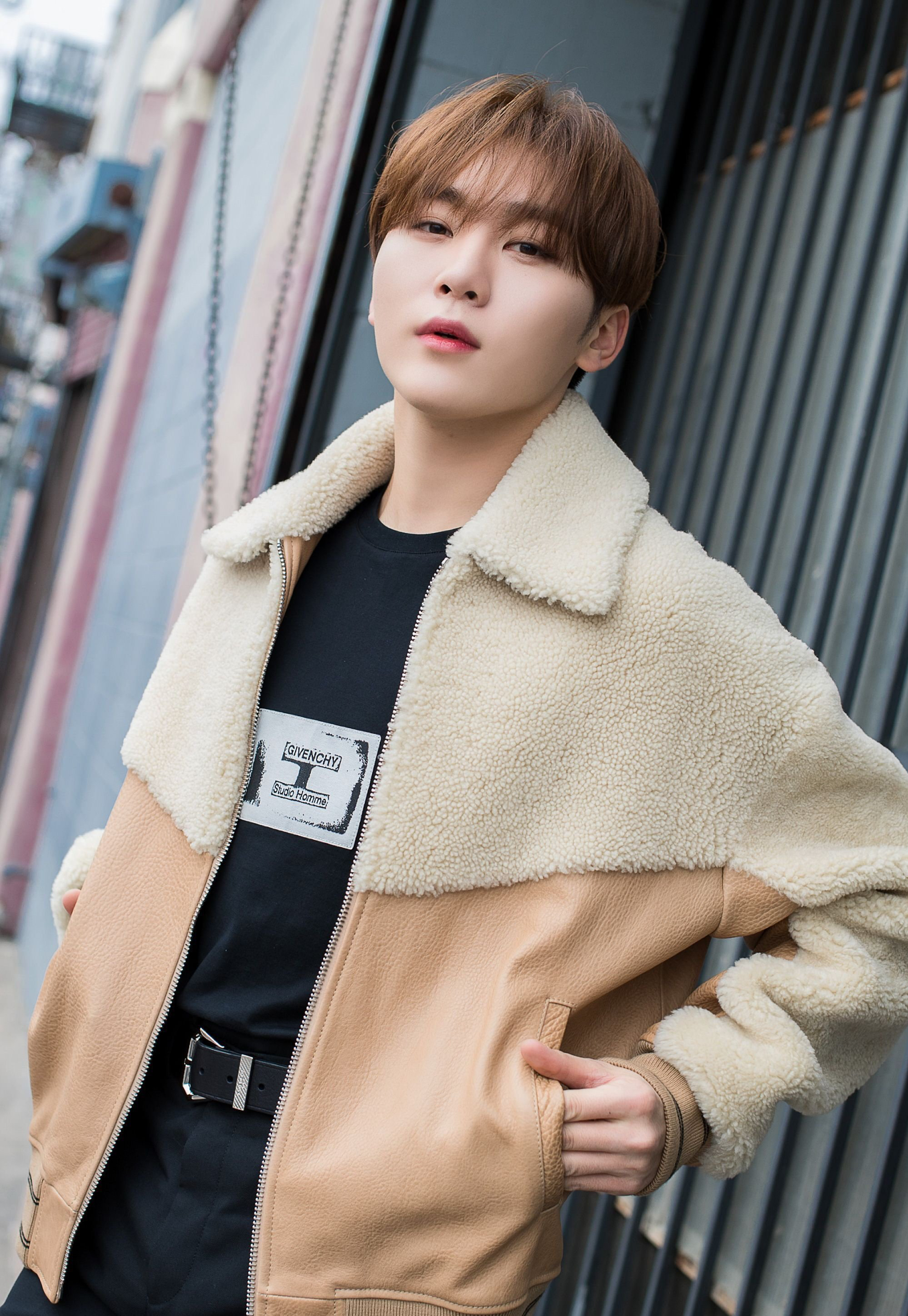 胜宽 (SEVENTEEN)的最新活动照片