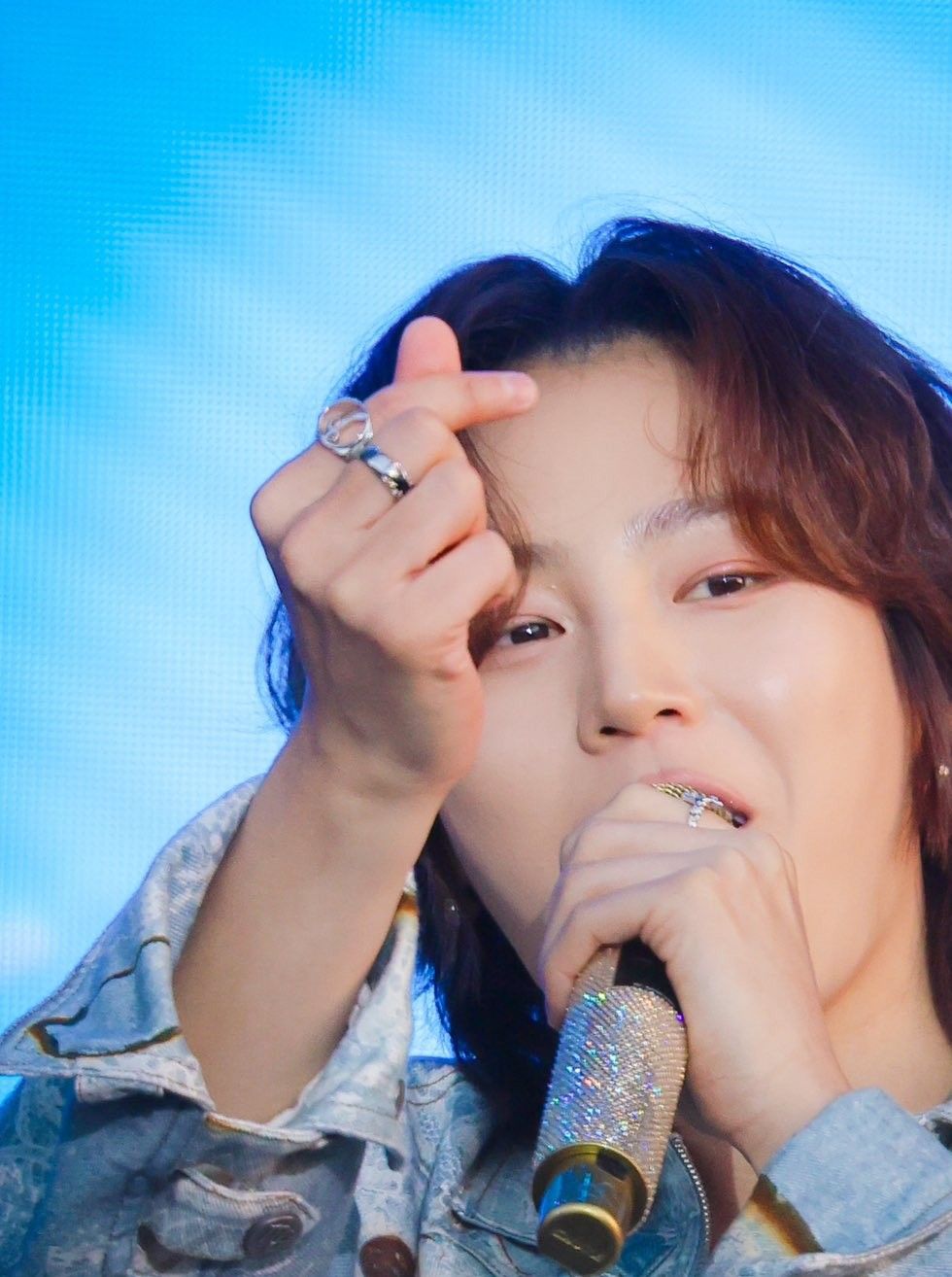Behind-the-scenes cut of Ha Sungwoon