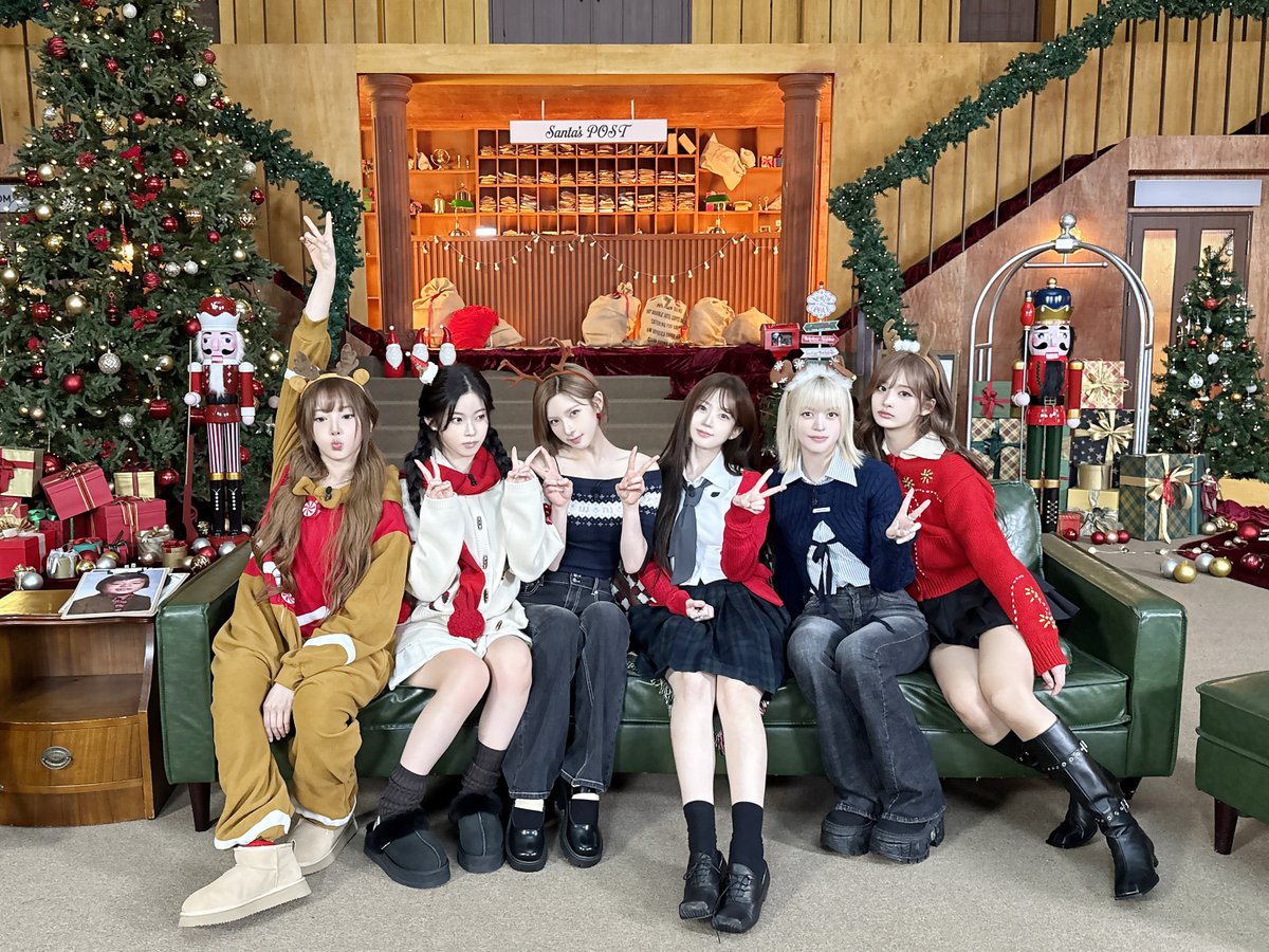 Latest photo of NMIXX