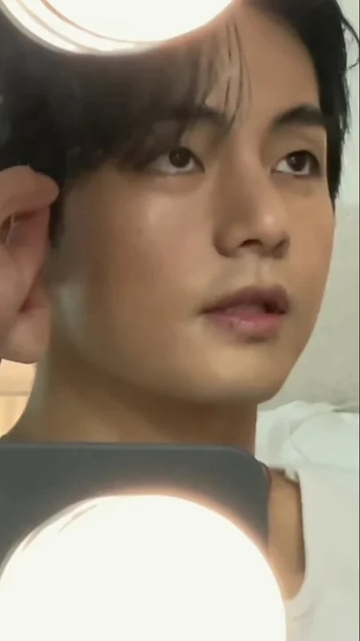 뷔 (방탄소년단)의 비하인드 컷