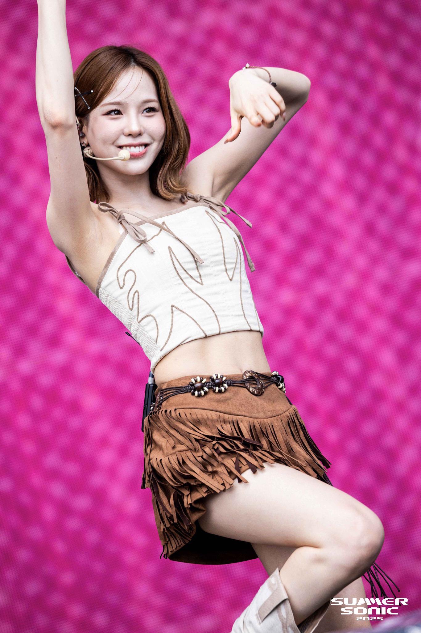 Latest photo of Mako (NiziU)