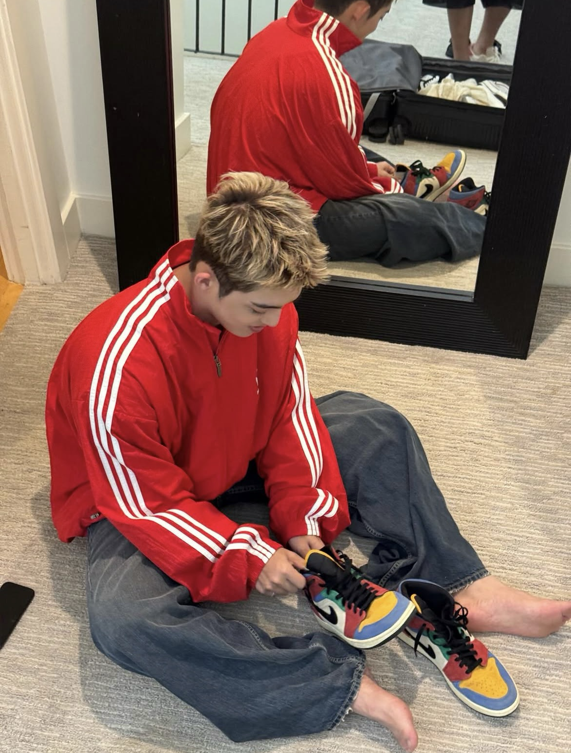 Recent activity shot of S.Coups (SEVENTEEN)